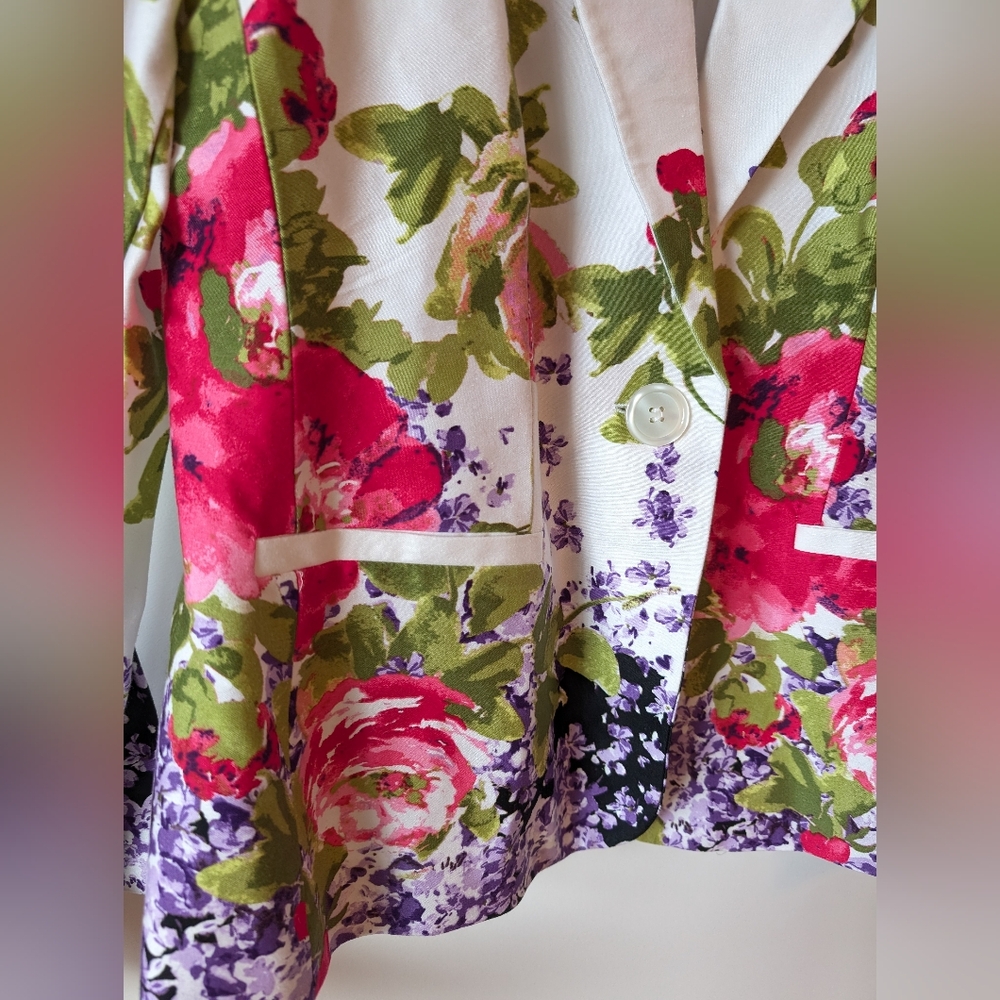 Floral Women's Blazer - White, Pink, Green, Purple - Picture 4 of 5